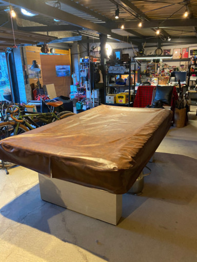 ビリヤード台7ft ASHCROFT by BRUNSWICK  サイズは約223cmX125cmX88cm