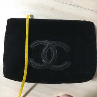 CHANEL ロゴ ポーチの画像
