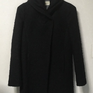 DES PRES黒　ひざ丈コート