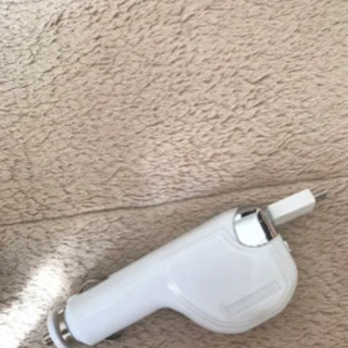 【取引中】カシムラ スマホ充電器 車内用の画像
