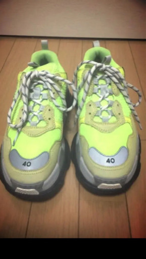 バレンシアガ  トリプルS