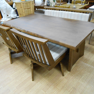 ニトリ 4人掛け ダイニングセット イス2脚 ベンチ1台 4点セット NITORI  ☆ PayPay(ペイペイ)決済可能 ☆ 札幌市 清田区 平岡