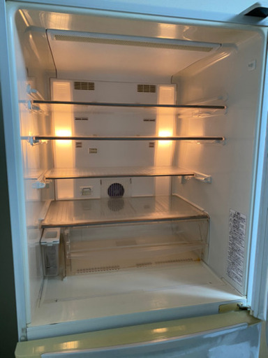SANYO 5ドア 冷凍冷蔵庫 2005年製 中古 古いけどバッチリ稼働