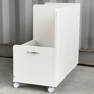 格安で！クリーナー収納棚◇キャスター付◇木製◇掃除道具収納 ワゴンの画像