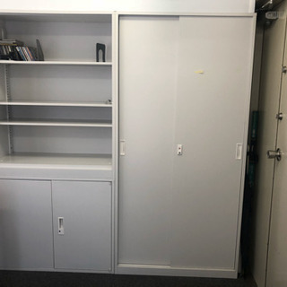 スチール書庫  引戸書庫+オープン書庫 (上下組 )+引き違い扉...