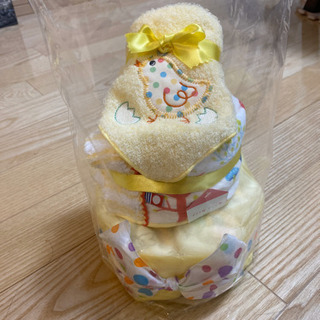 【新品未使用】おむつケーキ（タオルとオムツ）