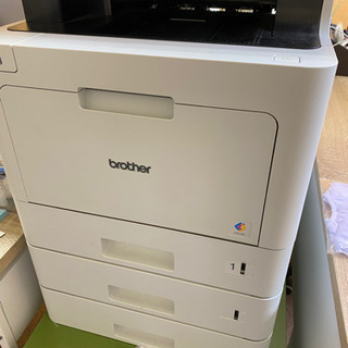２万円分の給紙トレイ付き　現役使用中不具合なし　3年くらい前に購入　ブラザーの複合機の画像