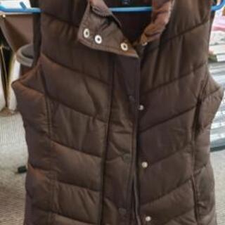 GAP ダウンベスト