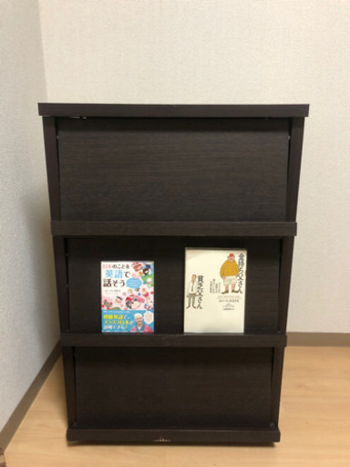 本棚　三段