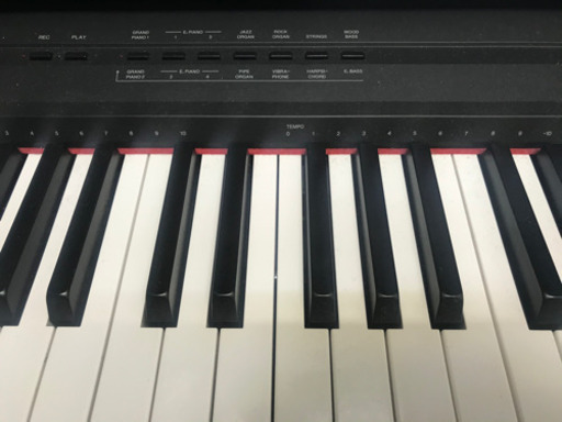 YAMAHA(ヤマハ)電子ピアノ　P-105 +譜面台+本