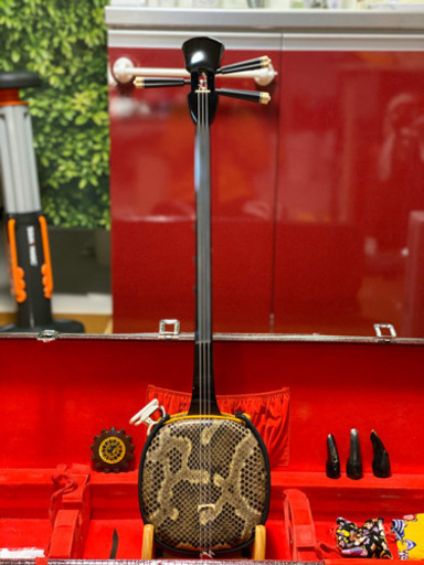 ▪️沖縄 三線 ケース・付属品付き(取付ピックアップマイク付き)