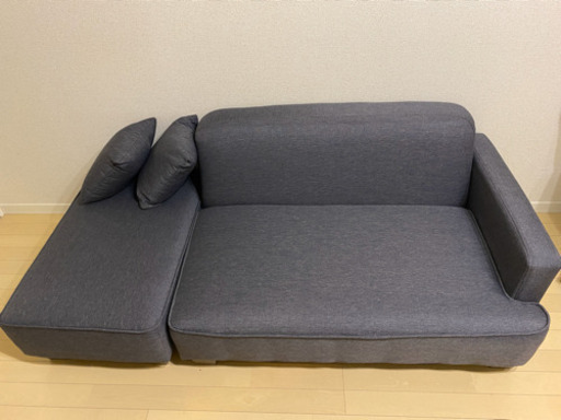 【新品同様】2人がけソファ　チャコールグレー　カウチソファ