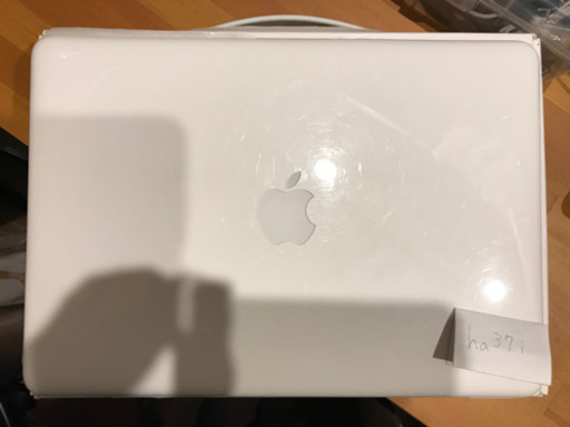 ★受付終了★MacBook Mid 2010 白