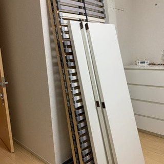 IKEA  ダブルベッドフレーム／すのこの画像