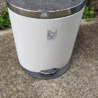 ゴミ箱