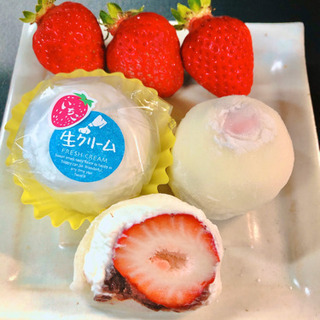 【冬の新製品☃️美味しい生クリームが入った『生クリームいちご大福...