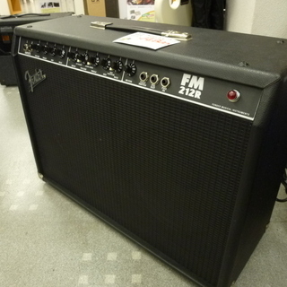 フェンダー Fender ギター アンプ FM212R モノ市場...