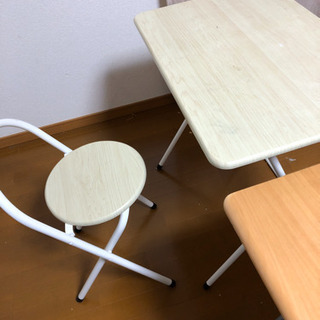 無料　折り畳み机椅子セット　取りに来てくれる方の画像