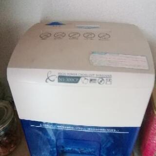 シュレッダー　