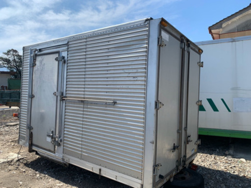 人気の2tコンテナ倉庫❗️早い者勝ち^_^