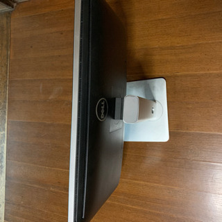 DELL 4K モニター UP2414Qt ピボット機能付き