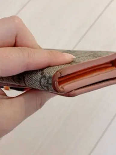 GUCCI      長財布