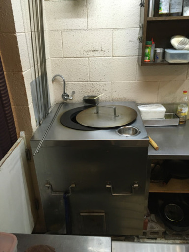 【閉店のため】ナンやチキンを焼くタンドールを売ります。取りに来ていただく方限定！