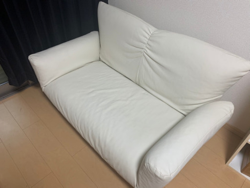 2人掛けソファ売ります。