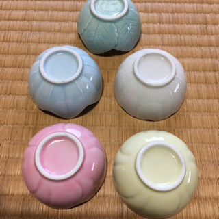 小さめ小鉢　5皿　花型の画像