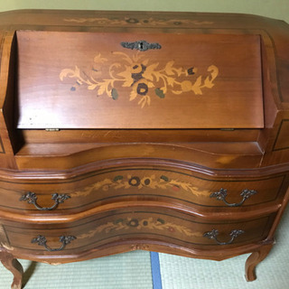 アンティークチェスト