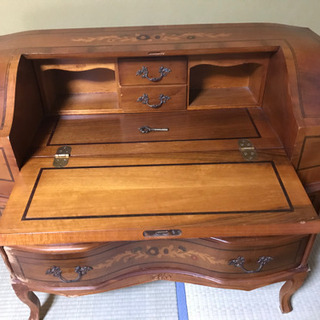 アンティークチェスト