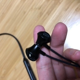 Bluetoothイヤホンの画像