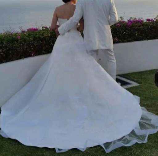 フルオーダー  ウェディングドレス   海外挙式向け