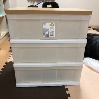衣装ケース２個(写真は１個しか写してません)