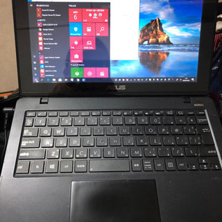 ASUS VivoBook X200CA/タッチパネル