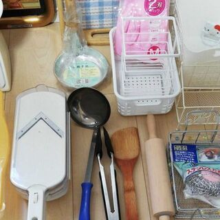 新生活キッチングッズ　調理器具、保存容器、計り等の画像