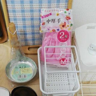 新生活キッチングッズ　調理器具、保存容器、計り等の画像