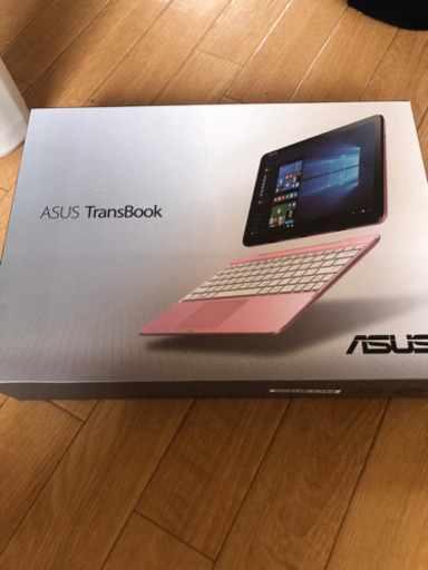 ピンクのタブレットパソコン