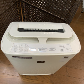 空気清浄機　シャープ　2011年　中古^_^