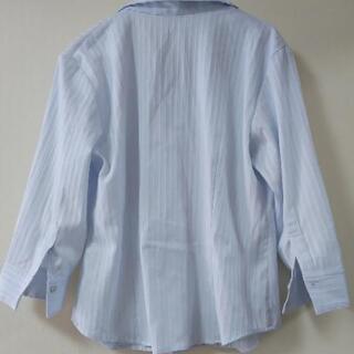 レディースシャツの画像