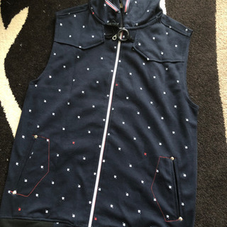 ノースリーブパーカー