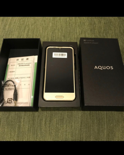 値引き中！！AQUOS R compact （新品未使用）