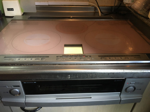 三菱製　3口　IＨクッキングヒーターローズピンク３kW