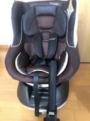 コンビ チャイルドシート