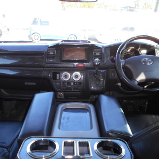 自社ローンあり！ガソリン100リットルプレゼント☆エブリーオート本店☆走行少な目！ベッドキット付き☆トヨタ☆ハイエースバン☆ロングスーパーGL☆2000ｃｃ☆の画像