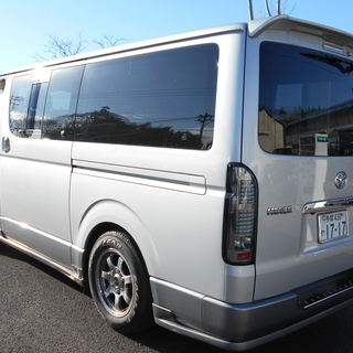 自社ローンあり！ガソリン100リットルプレゼント☆エブリーオート本店☆走行少な目！ベッドキット付き☆トヨタ☆ハイエースバン☆ロングスーパーGL☆2000ｃｃ☆の画像