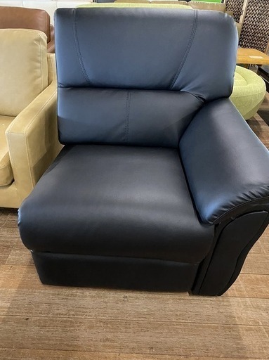 モーションソファー左肘のみ　新品のセット外れです。合成皮革　ブラック色