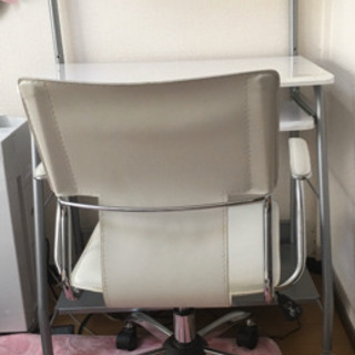 パソコン机と椅子セット　【引渡し決定済み】