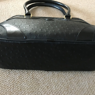 値下げ中!!【美品】本革　オーストリッチ風バッグの画像