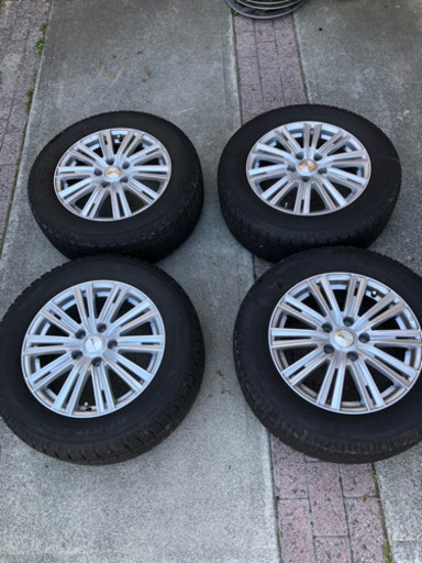 スタッドレスタイヤ